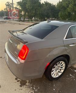 کرایسلەر 300